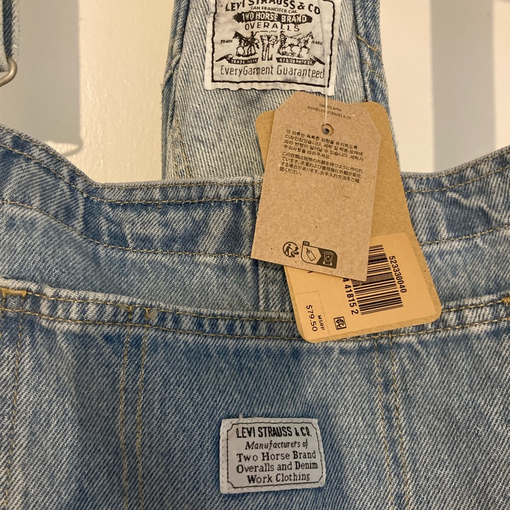 NWT Levi Denim Short tails - Picture 6 of 9
